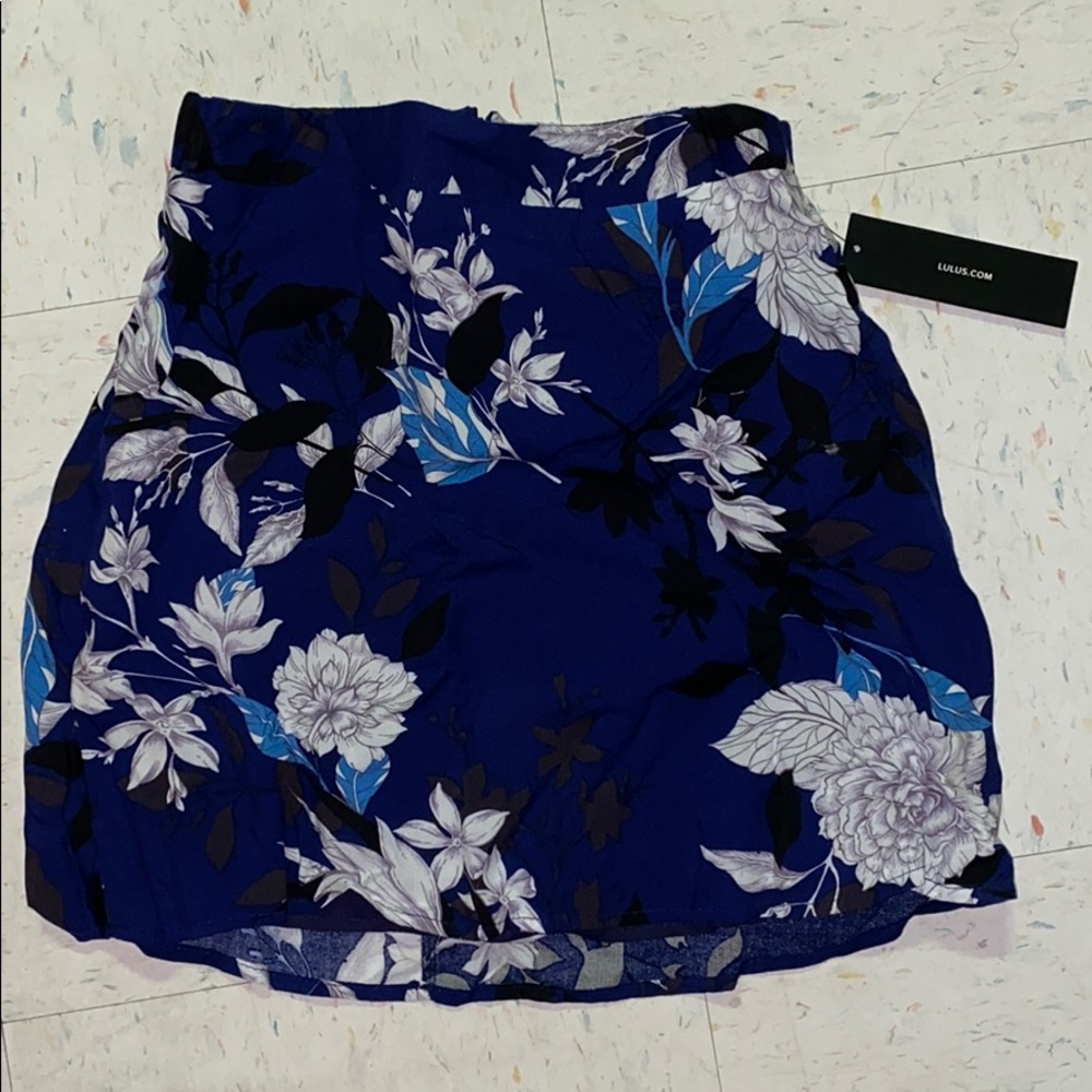 Lulus floral navy blue mini skirt